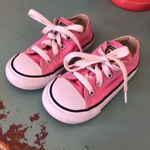Toddler girls Converse size 7, pink